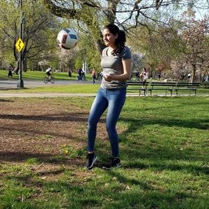 Meet your Posher, Jhoilma